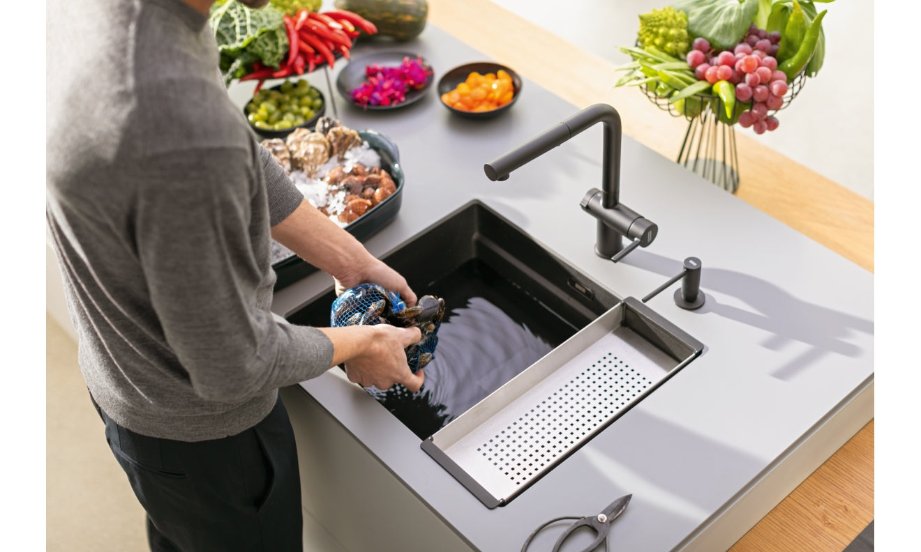 FRANKE Becken KNG 110-52 Matt Black Druckknopf Edelstahl + Zubehör 125.0747.716