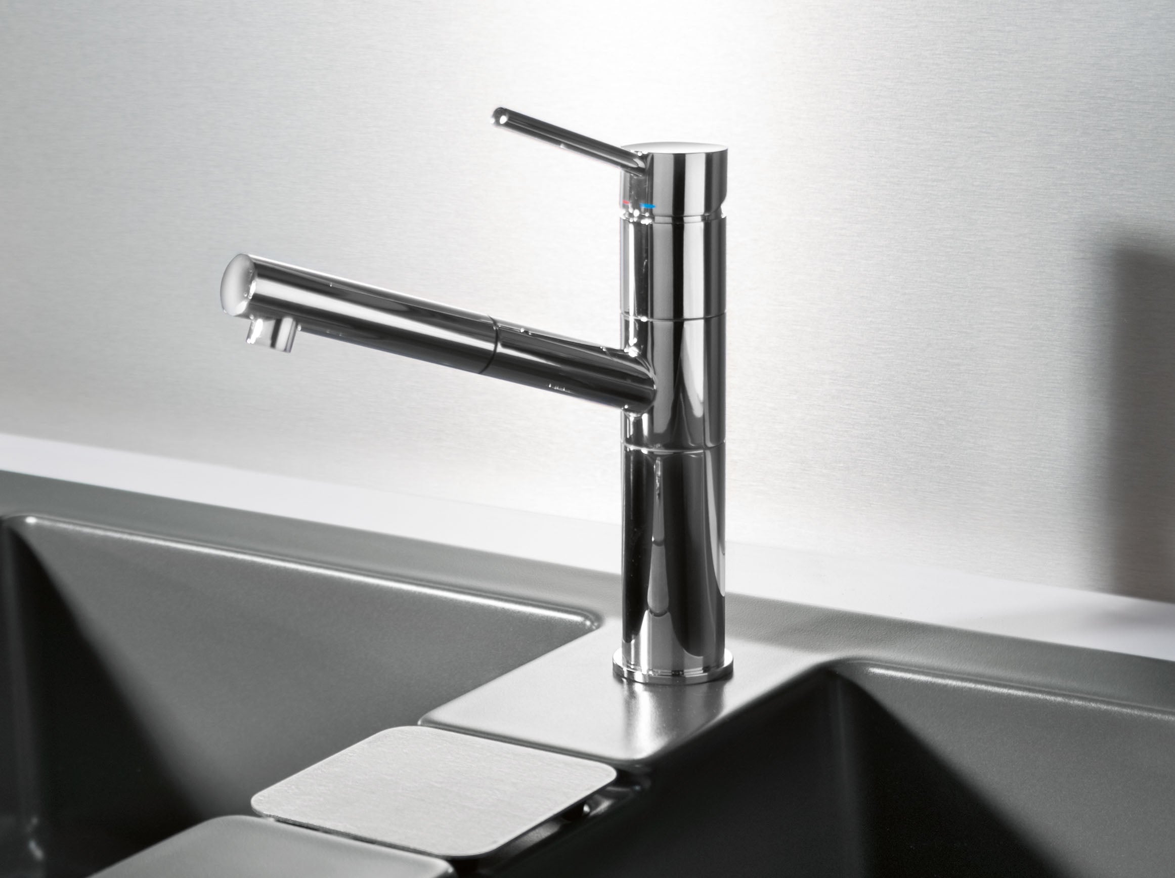 SYSTEMCERAM Armatur Snow h. Ausl. Edelstahl finish   10373