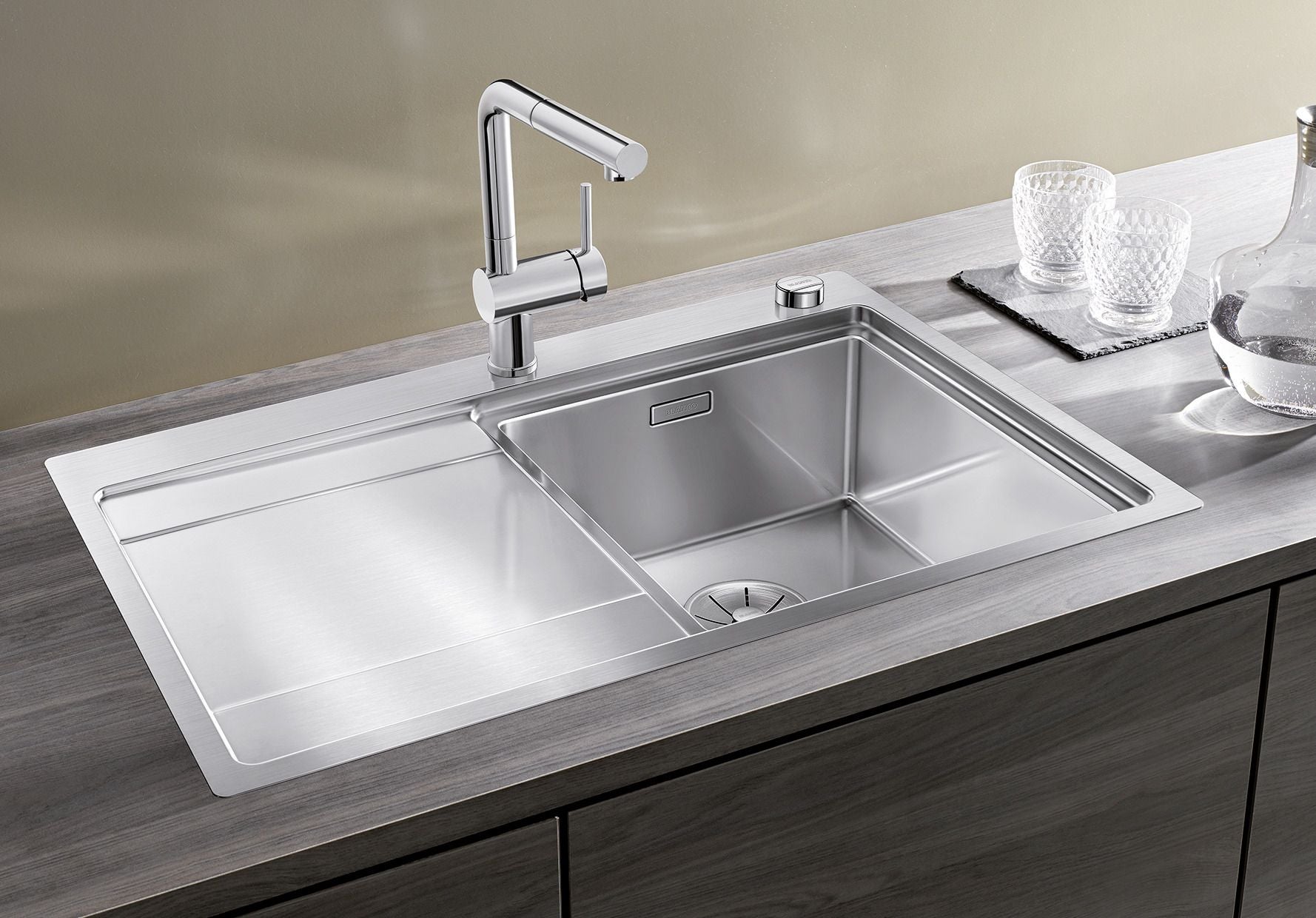 BLANCO DIVON II 45 S-IF Edelstahl Seidenglanz mit Ablauffernbedienung Becken links 521657