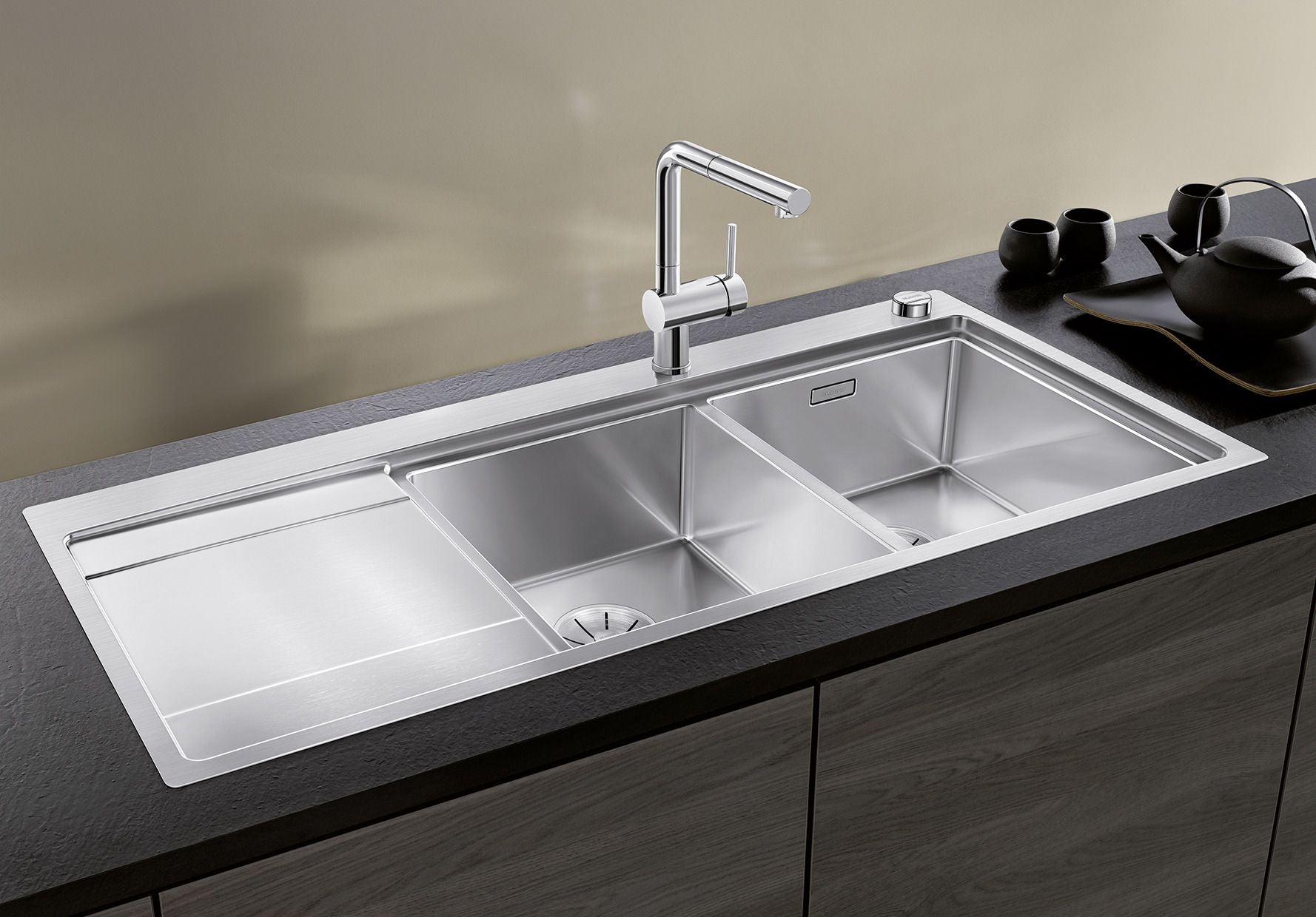 BLANCO DIVON II 8 S-IF Edelstahl Seidenglanz mit Ablauffernbedienung Becken links 521664