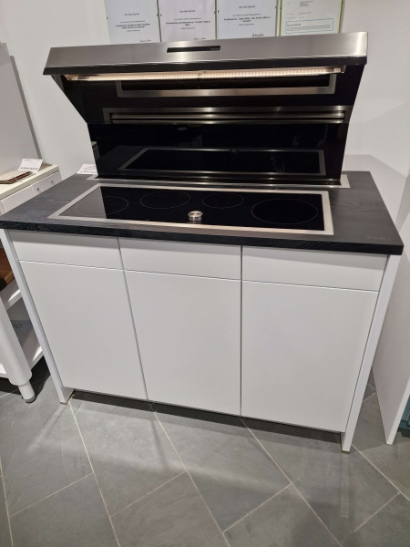 Berbel BTH 100 ML + CI 490 112 Ausstellungsmodul Berbel Moveline mit Gaggenau Panoramakochfeld
